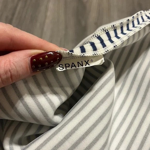 SPANX AirEssentials Nautical Casual Stretchy Navy Striped Maxi T Shirt Dress L - Picture 7 of 8